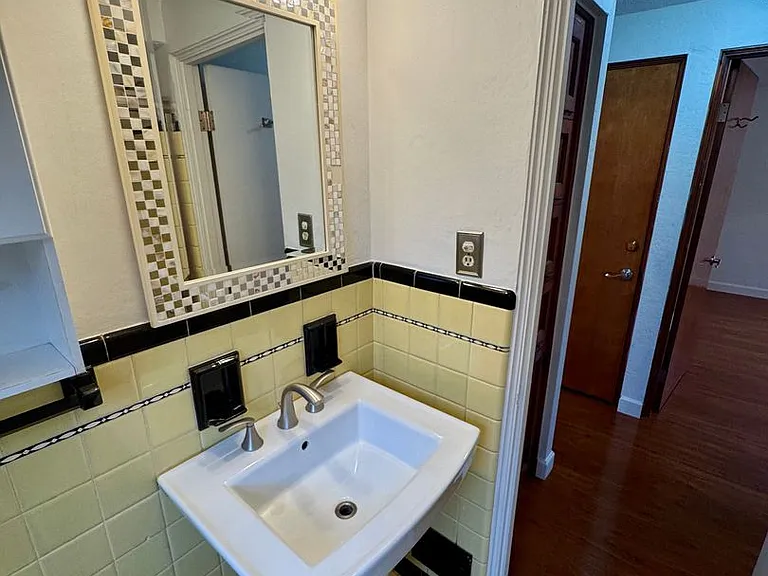 111 W. Steuben Street — Photo 20