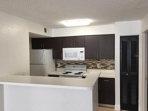 2nd image of 2208 Antigua Pl APT 925