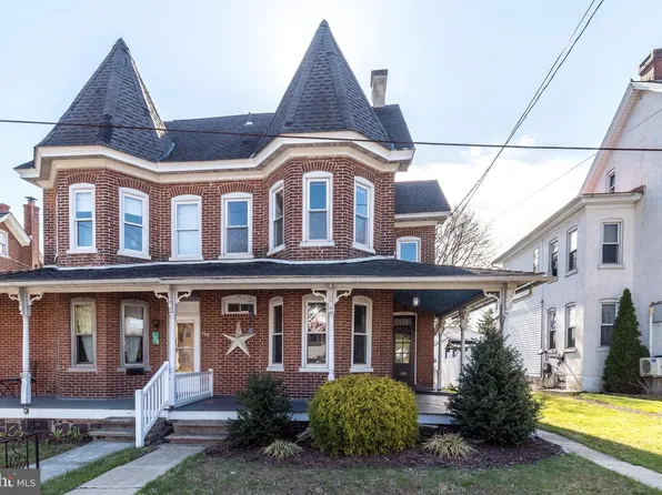 118 E 6th St, Red Hill, PA 18076