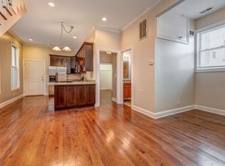 1025 N Wood St APT 2R, Chicago, IL 60622