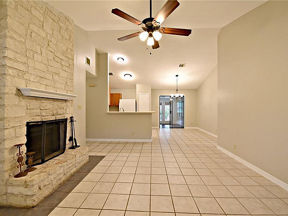 3rd image of 1310 Elm Forest Dr