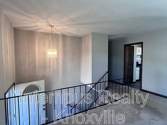 4th image of 7748 Queensbury Dr