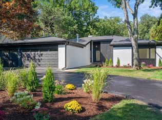 1666 Cloverdale Ave, Highland Park, IL