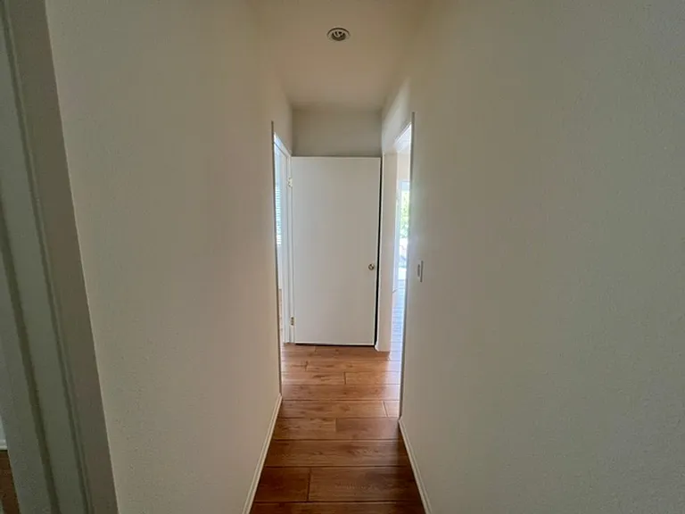 17430 W Gledhill St — Photo 26