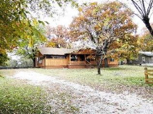 207 SW 8th St, Muldrow, OK 74948