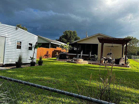 5th image of 604 Campbell Ave
