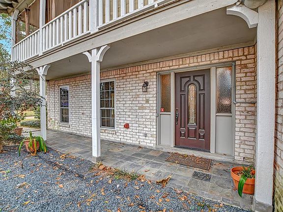 Covered porch down with balcony up