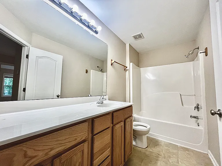 1659 Tailmore Ln — Photo 32