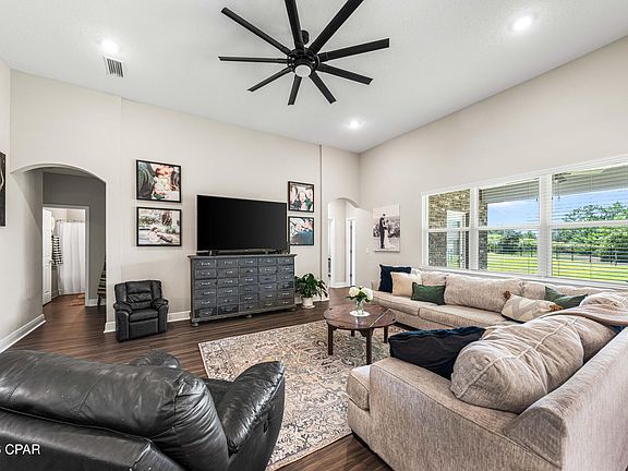 3rd image of 909 Brushed Dunes Cir