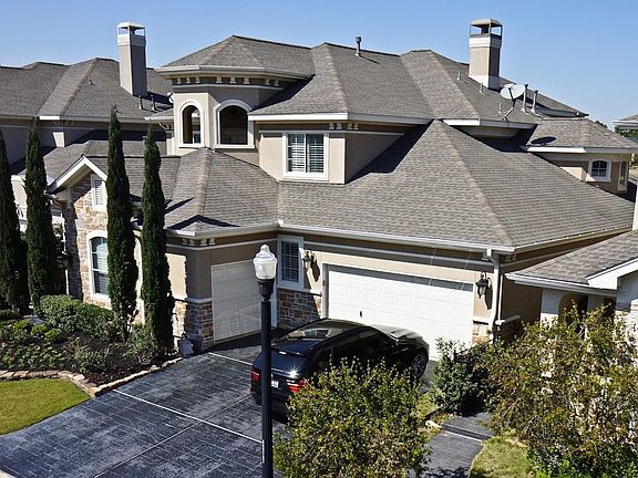 4th image of 15422 Rock Creek Villa Dr