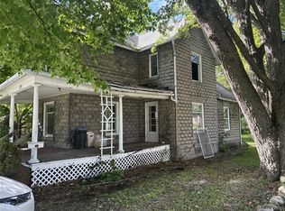 215 Mineral St, Grand Ledge, MI 48837