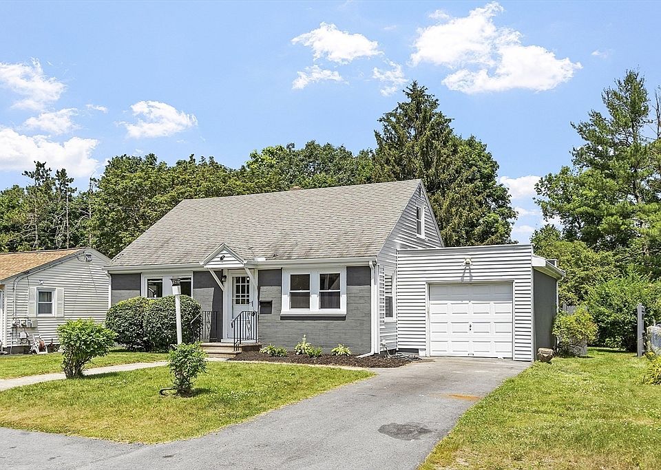 47 Hillside Ave, Webster, MA 01570 | Zillow
