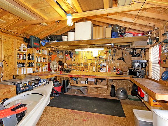 4th image of 191 Maple Creek Dr #42