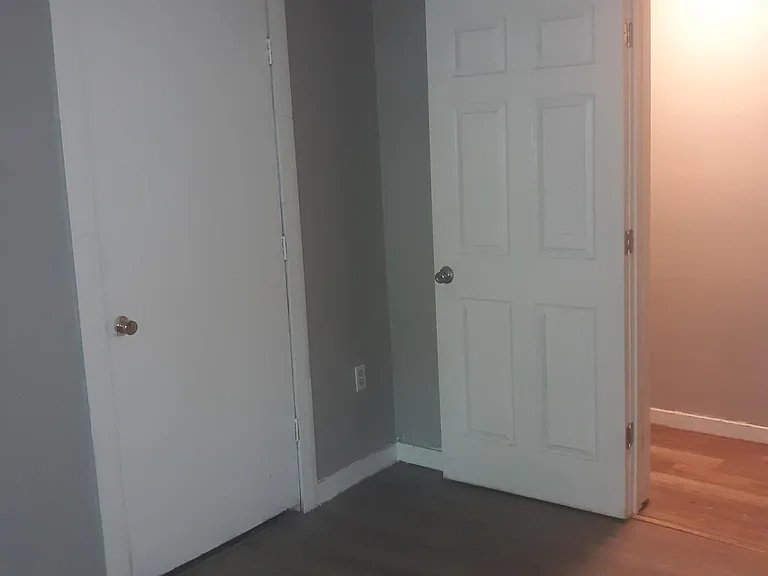 35 Washington St #3 — Photo 9