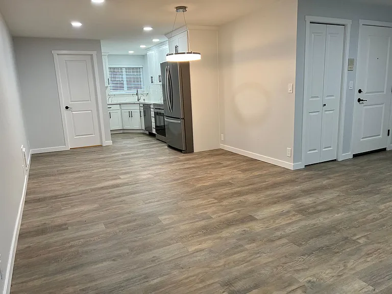 19215 15th Ave NE #3 — Photo 9