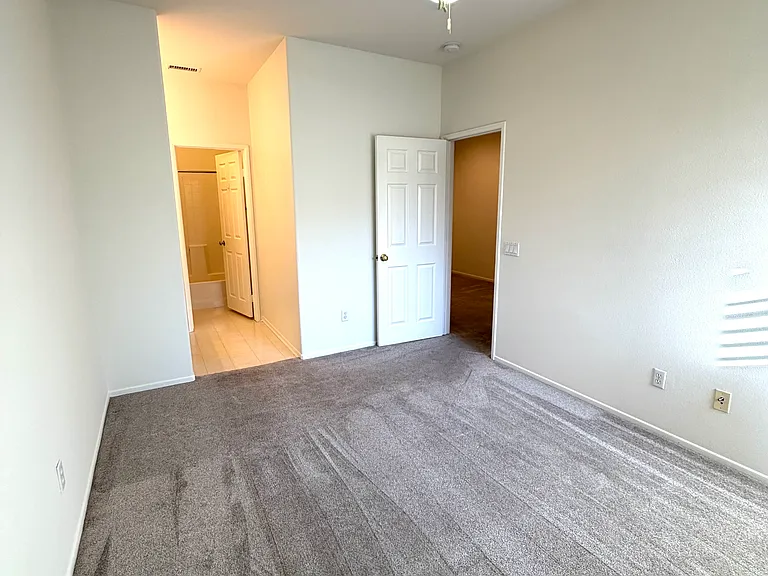 24162 Fushia Ct — Photo 27