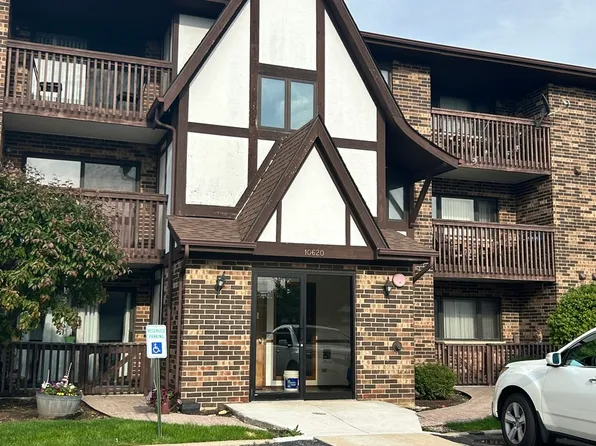 10620 S Ridgeland Ave #1B, Chicago Ridge, IL 60415