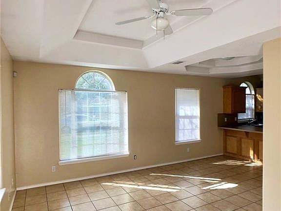 2nd image of 808 N Cross Ln #4
