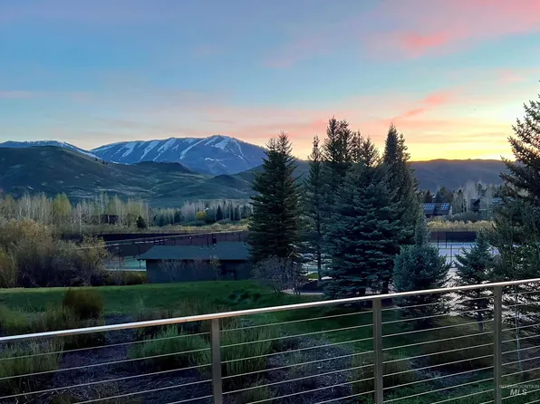 724 Morning Star Rd, Sun Valley, ID 83353