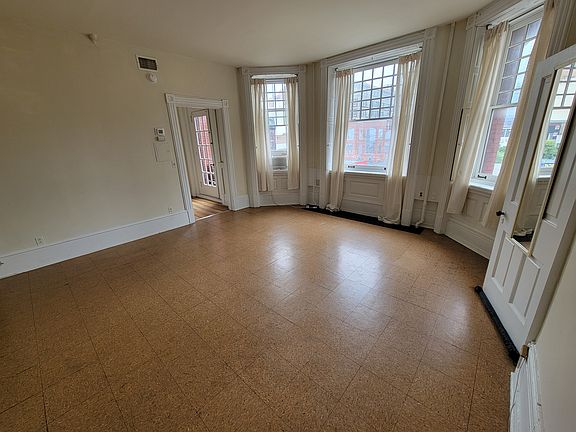 2nd image of 131 S 22nd St APT 7
