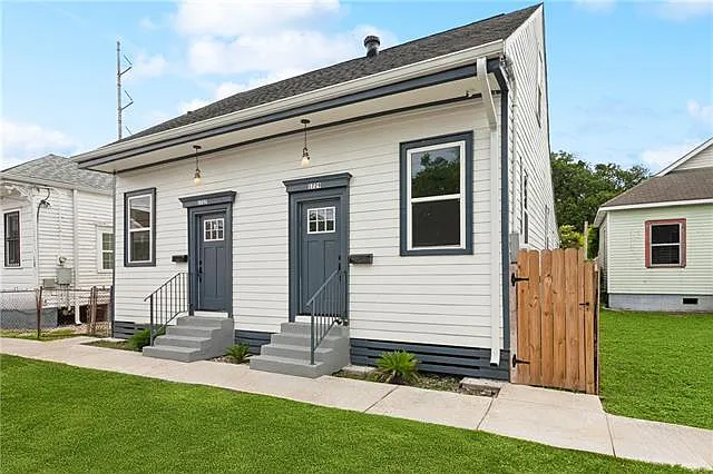 1 bed, 1.0 bath, 806 sqft, $1,200 — Photo 2