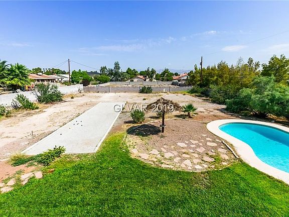 OVER 1/2 ACRE -POOL- BOCCE BALL COURT