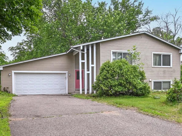 8117 Sunkist Cir, Minneapolis, MN 55444