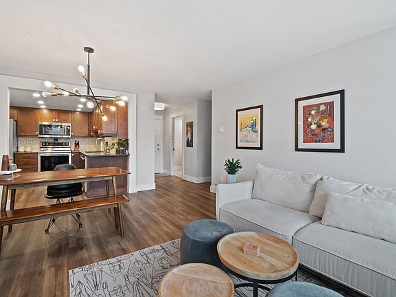 2nd image of 200 Newport Dr #207
