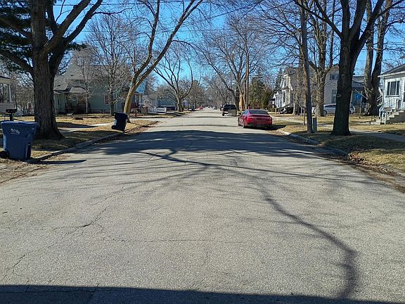 4th image of 1910 2nd St