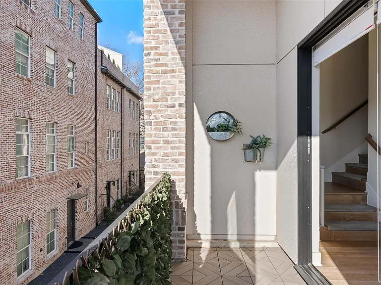 1411 Town Creek Dr #4 — Photo 13