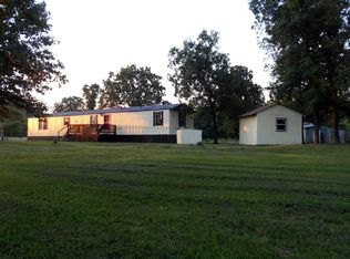 303 Diggins St, Koshkonong, MO 65692