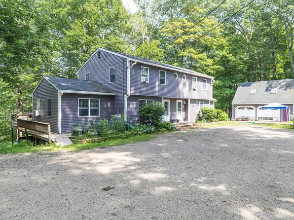 1422 State Road, Eliot, ME 03903