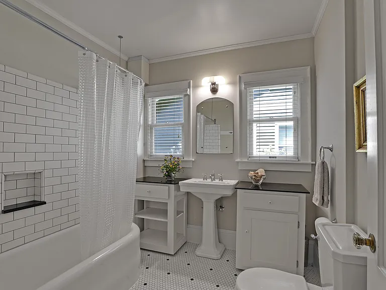main level bath