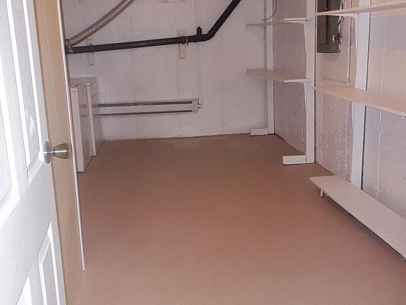 2nd image of 7 Maybury Cir