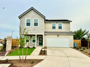805 Windmill Ave, Clovis, CA 93619