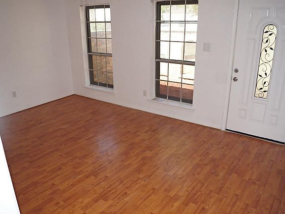 4th image of 10306 Sageorchard Ln