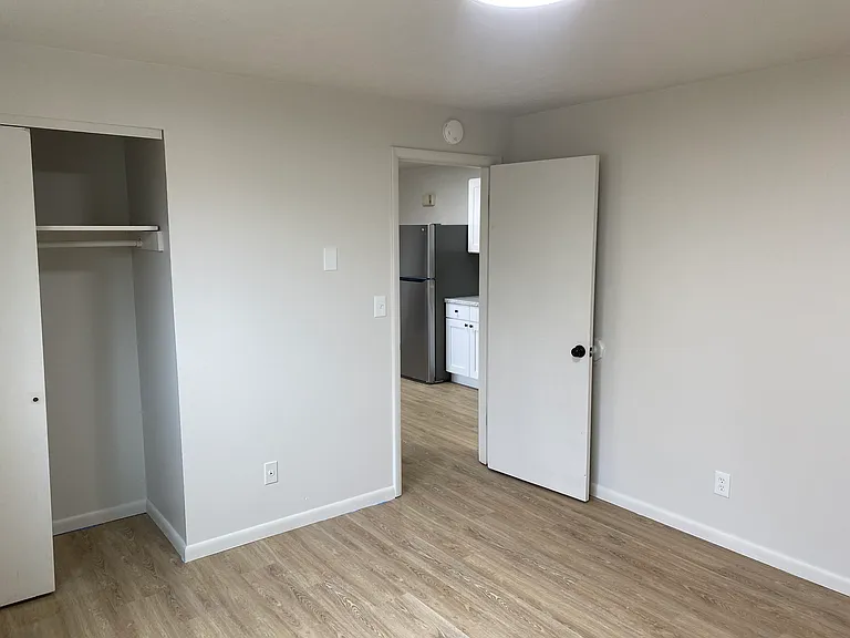 8015 Alexandria Pike #6 — Photo 7