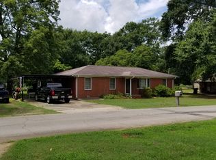 448 Nancy Dr, Hartwell, GA 30643