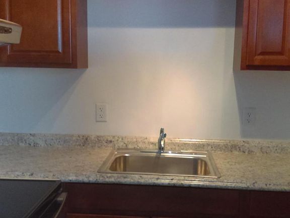 3rd image of 8576 Sunset Dr