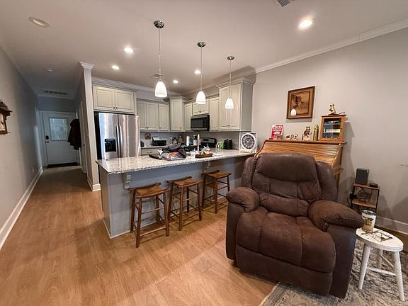 4th image of 34 Thrasher Rd