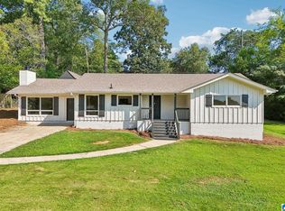 1624 Linda Vista Ln, Vestavia Hills, AL 35226