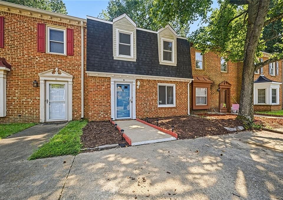 1st image of 9 Colonial Way