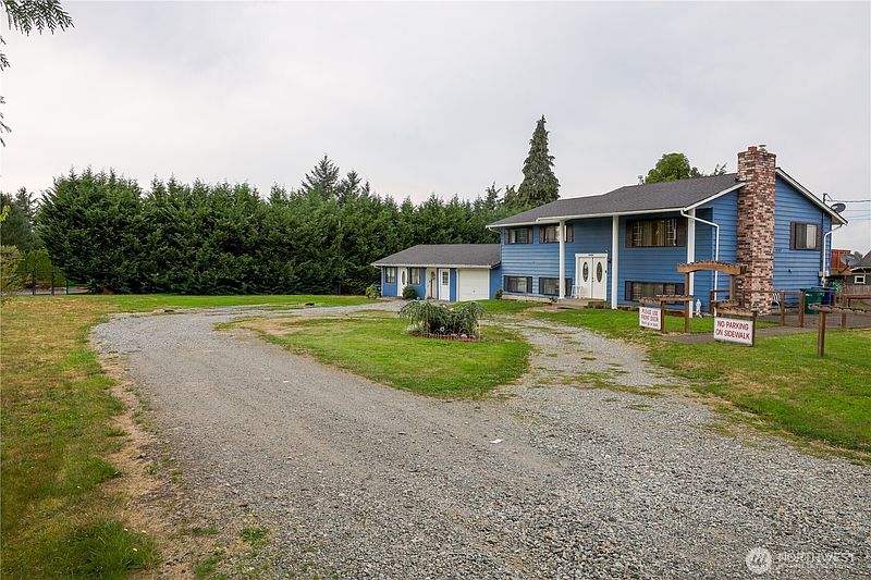 2nd image of 42421 SE 264th Avenue SE