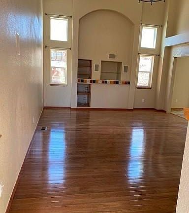 2nd image of 5979 Desoto Dr