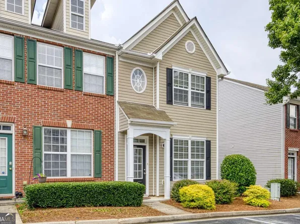 2651 Heathrow Dr, Lawrenceville, GA 30043