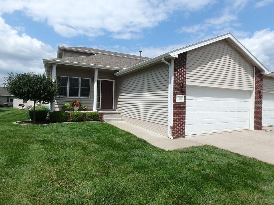 1st image of 7900 Agatha Dr