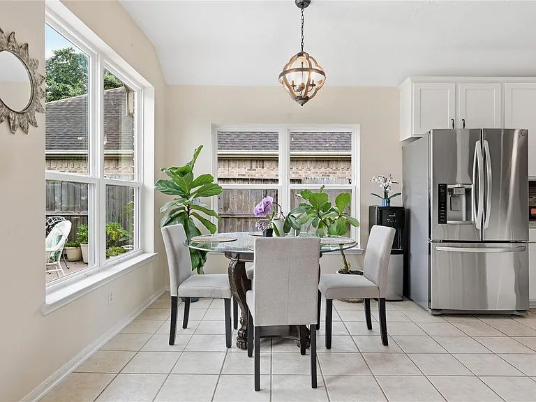 1010 Bringewood Chase Dr — Photo 24