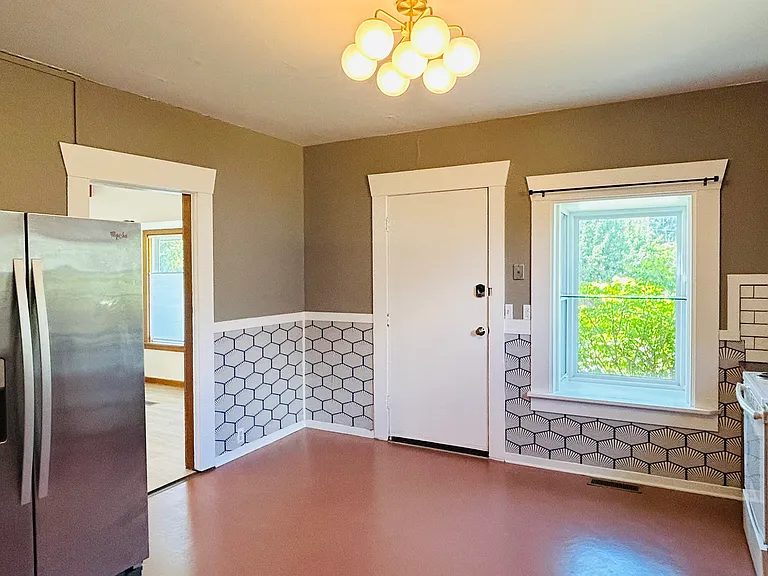 2200 Iron St — Photo 10