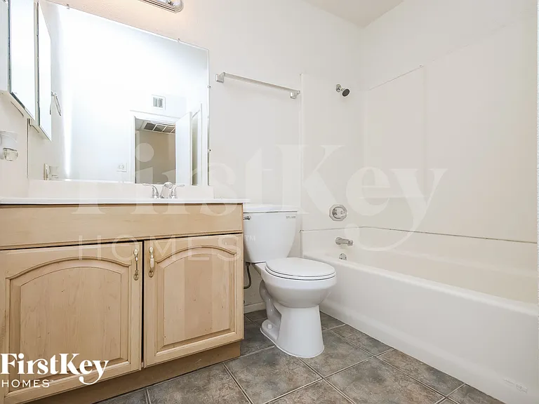 32 W Fairmont Dr — Photo 13