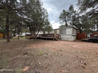 2953 Wildcat Trl, Overgaard, AZ 85933